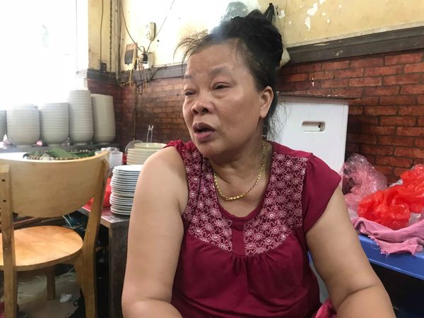 Bị dân tình cho 'lên thớt' vì bảo khách 'ra nhà nghỉ ăn', chủ quán bún chửi Ngô Sĩ Liên lên tiếng: 'Có khách sang chảnh đòi ngồi phòng máy lạnh riêng'