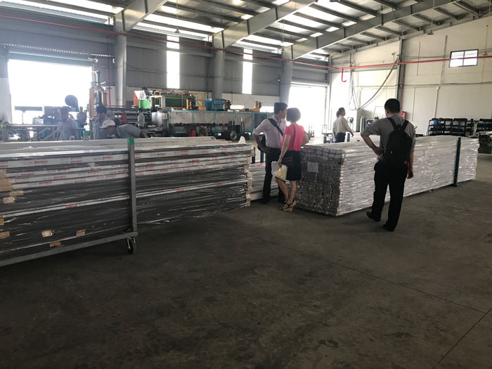 Hé lộ đường dây sản xuất nhôm "giả" cực lớn